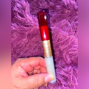 Luminous pearl gloss with roller